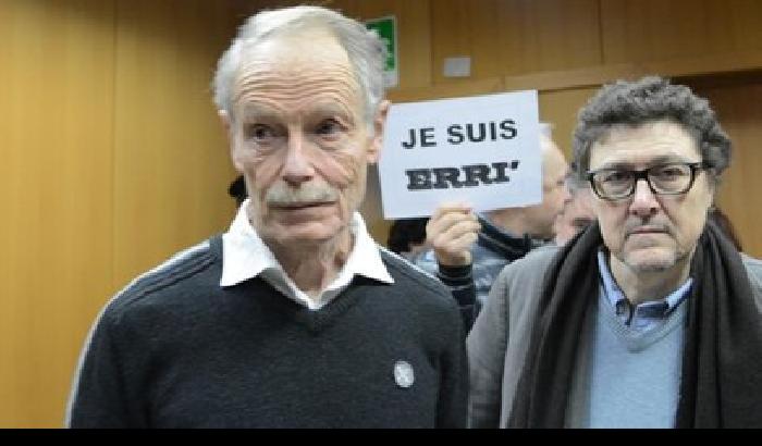 La Grecia al collasso rimpasta il governo