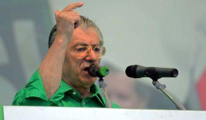 Ultimatum morbido di Bossi a  Berlusconi