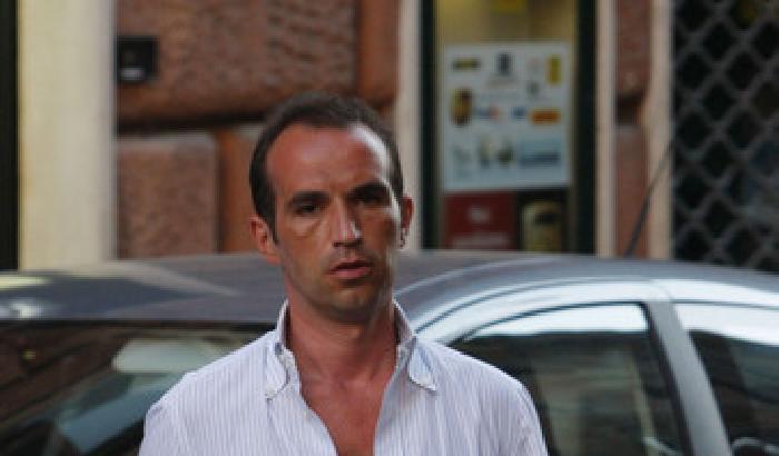 000730-NEWS_3540 Ricattavano Berlusconi: arrestati Tarantini e la moglie