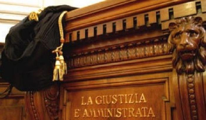 Il coniuge tradito può chiedere i danni al fedifrago