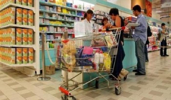 Da oggi l'Iva al 21%, pagheremo tutto di più