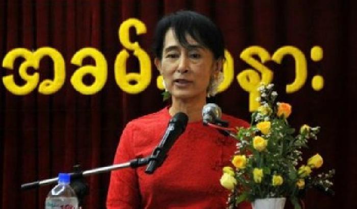 Aung Suu Kyi si presenterà alle elezioni