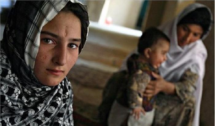 Afghanistan, strangolata perché non partorisce un maschio