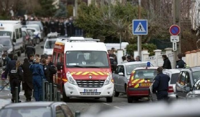 Folle terrorizza Tolosa, uccisi anche tre bambini