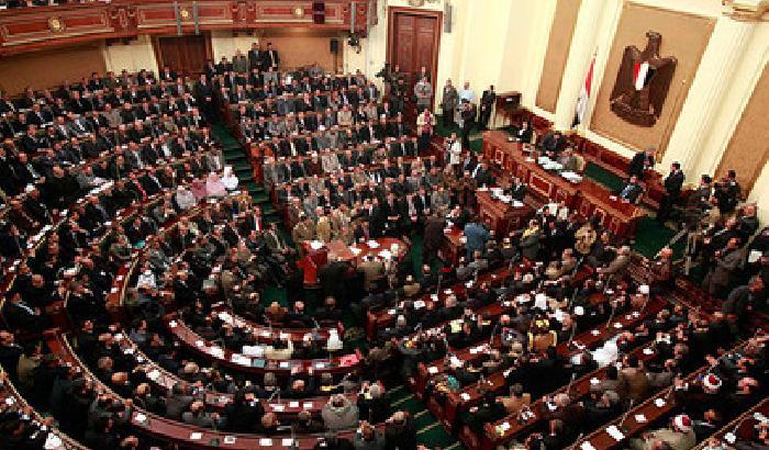 Egitto, verso una Costituzione islamista