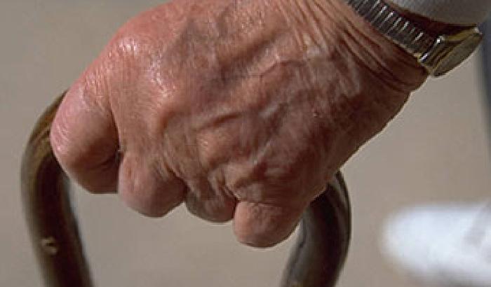 La crisi uccide un'anziana disperata