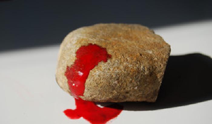 Sudan: donna condannata a lapidazione