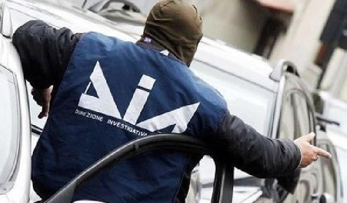 Camorra: arrestati dieci membri del clan Setola