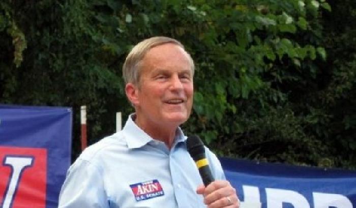 Stupro legittimo? Mi sono spiegato male. Akin chiede scusa