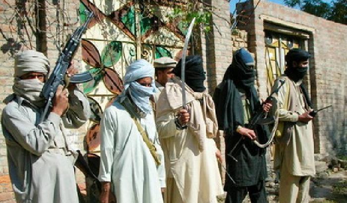 Giornalisti pakistani al bando in Afghanistan