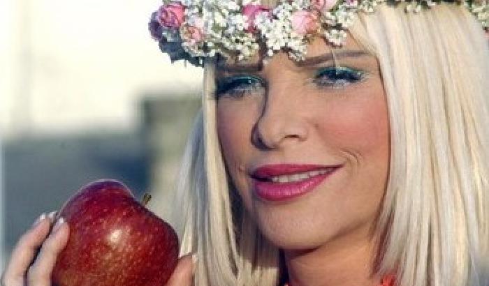 Cicciolina: torno a fare politica