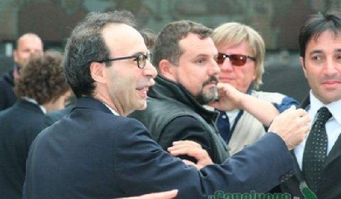 Benigni:  vorrei comprare una casa a L'Aquila