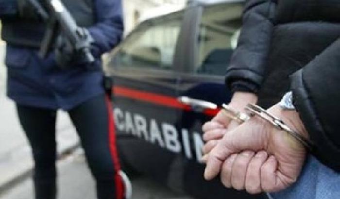Bergamo, 73enne abusa per anni di due bambine