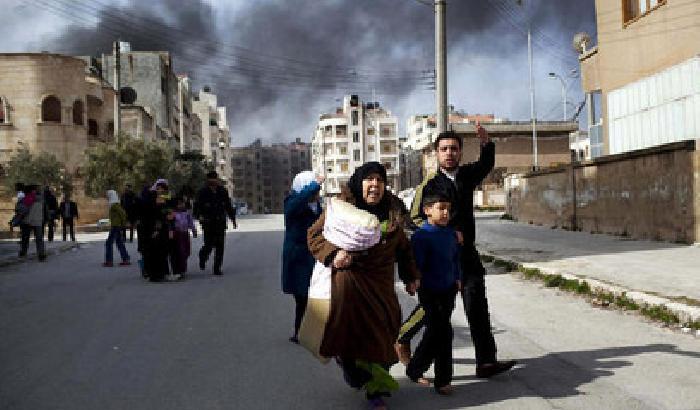 Ong denuncia: nuovo massacro a Homs, oltre 100 vittime