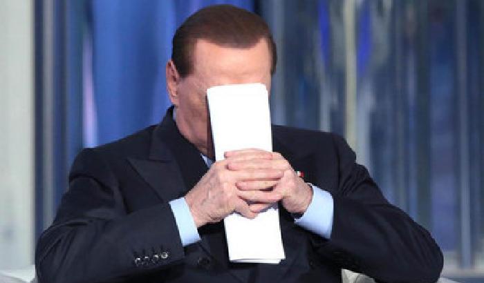 Berlusconi: «I grillini? tutti Bloc Bot» (video)