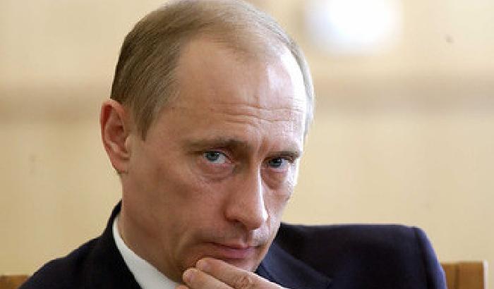 Putin ordina esercitazioni militari nel Mar Nero a sorpresa