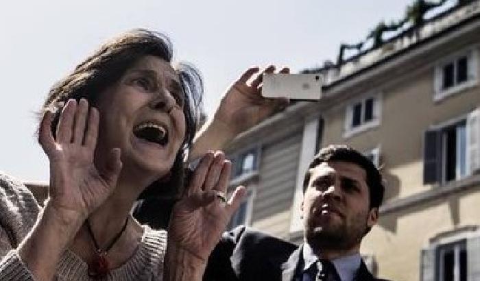 00A83B-NEWS_82532 Fuori dal Parlamento la protesta degli scontenti
