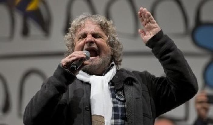 Grillo: sciacalli contro M5s movimento pacifico