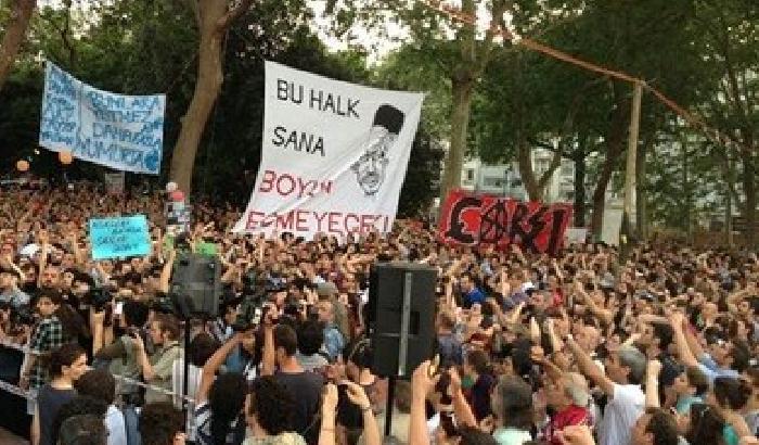 00AF9A-NEWS_86465 Turchia, il complesso dopo-Erdogan