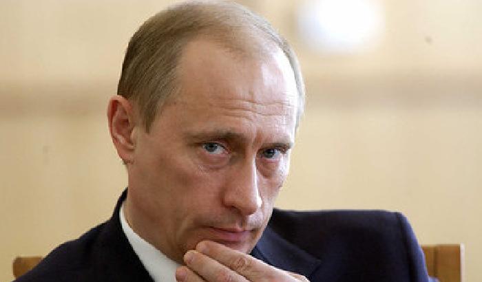 00B44D-NEWS_89105 Da Putin ok alla legge contro la propaganda omosessuale