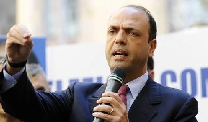 Espulsa a mia insaputa: sulla Shalabayeva Alfano come Scajola