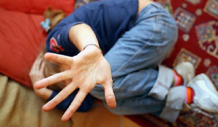 00B922-NEWS_92112 Abusava di ragazzi di 12 e 15 anni: arrestato a Messina un educatore