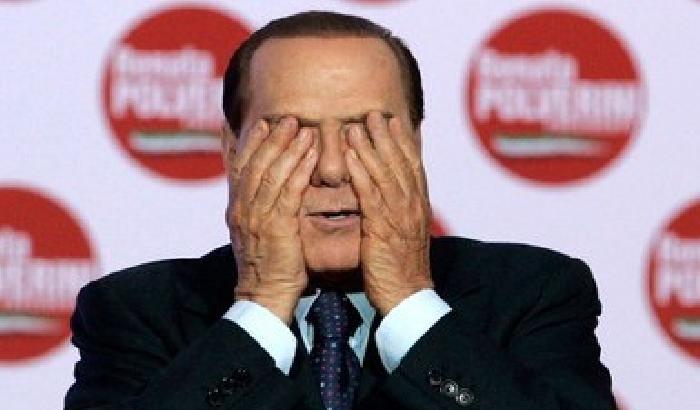 00B96A-NEWS_92288 Berlusconi da oggi è senza passaporto