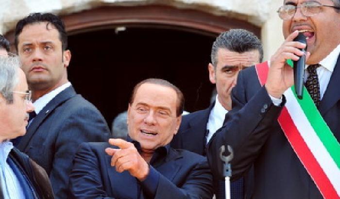 00B984-NEWS_92338 Lampedusa: Silvio, i domiciliari falli da noi