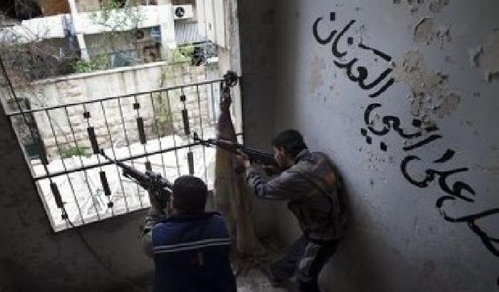 Siria: i ribelli jihadisti minacciano i cristiani a Maalula