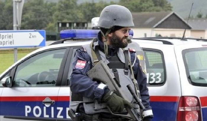 Austria: cacciatore barricato spara sulla polizia. Arriva l'esercito