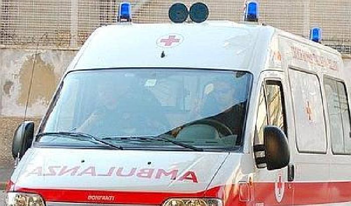 00C148-NEWS_97022 Schiacciata da una macchina: ancora una tragedia sul lavoro