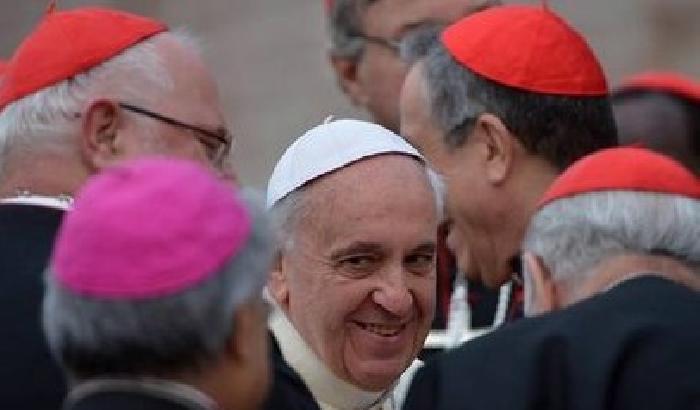 00C386-NEWS_98338 Rubano il portafoglio a un'anziana signora e il Papa le regala 200 euro