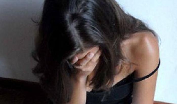 00C435-NEWS_98715 Calci e pugni alla ex fidanzata: arrestato a Bari