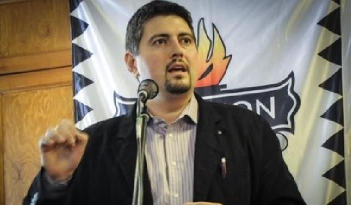 Neonazista scopre di essere ebreo: si pente e si converte