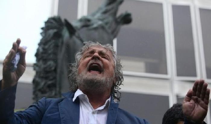 Grillo: impeachment per Napolitano