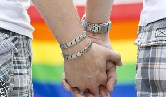 00C86C-NEWS_101170 Roma: Marino apre ai gay e il Vicariato insorge