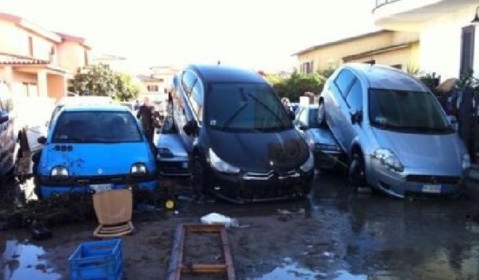 00CA2F-NEWS_102113 Alluvione in Sardegna: aiuta la sorella e non va a lavoro, licenziata