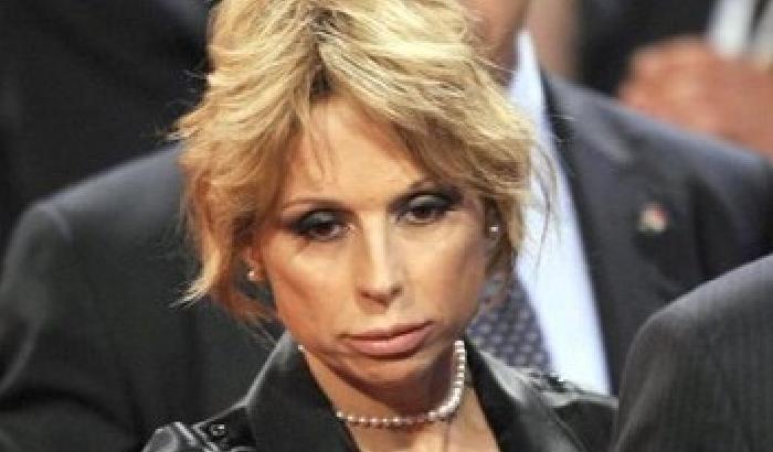 00CA4C-NEWS_102209 Decadenza, Marina: mio padre sarà sempre il leader