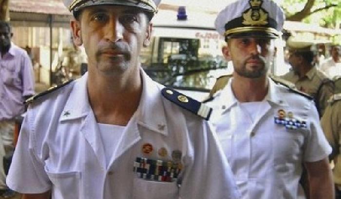 Marò, l'India assicura: non c'è rischio pena di morte