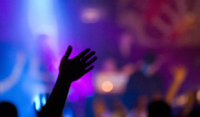 00D166-NEWS_106247 Lo sfruttamento dietro le quinte dei concerti: operai sfruttati e malpagati