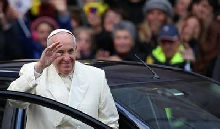 Bergoglio amato dall'87% degli italiani
