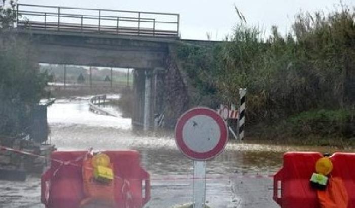 00D37A-NEWS_107387 Nella morsa del maltempo: gli italiani temono frane e alluvioni