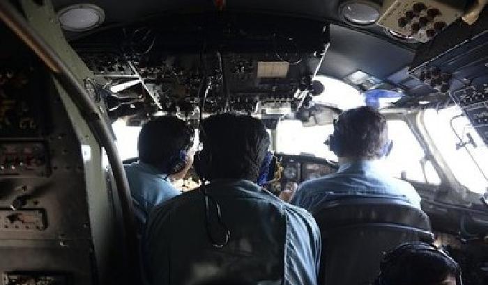 Malaysia, l'aereo scomparso avrebbe voltato per 4 ore dopo la scomparsa