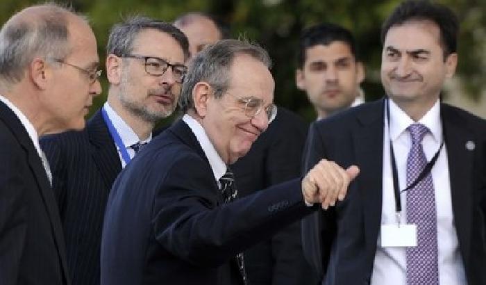 00DD5E-NEWS_113234 Ue divisa su Mosca