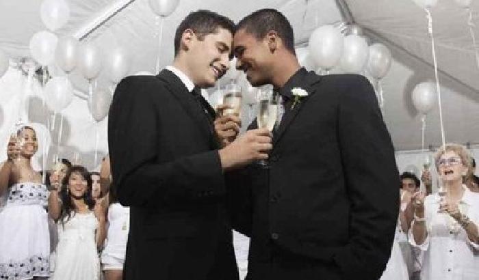 Grosseto: via libera all'iscrizione civile di un matrimonio gay