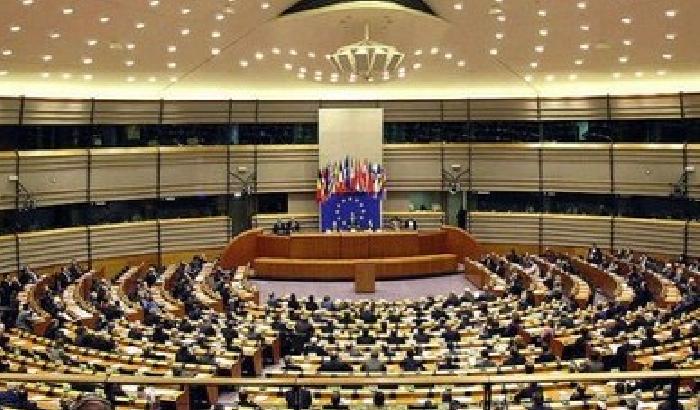 Sondaggi: cresce M5s, arretrano Pd e Fi