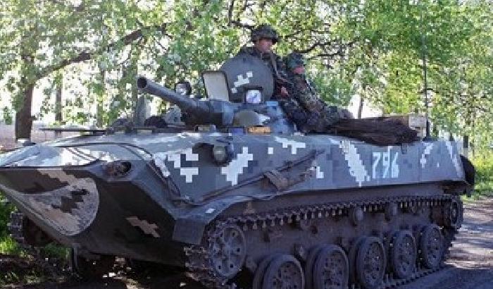 00E03C-NEWS_114939 Ucraina, i filorussi occupano la sede della tv a Donetsk