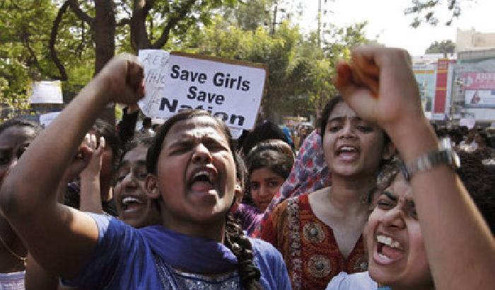 Un'altra ragazza trovata impiccata in India