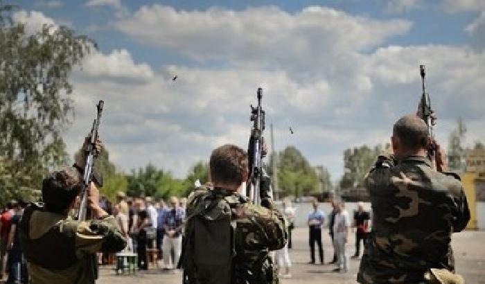 00E887-NEWS_120284 Ucraina: arriva il 'cessate il fuoco', ma continuano gli scontri