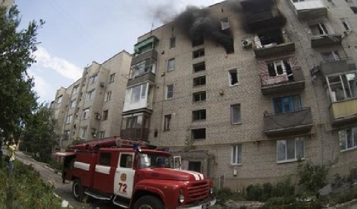 00EBE2-NEWS_122404 Ucraina: Donetsk è una città fantasma